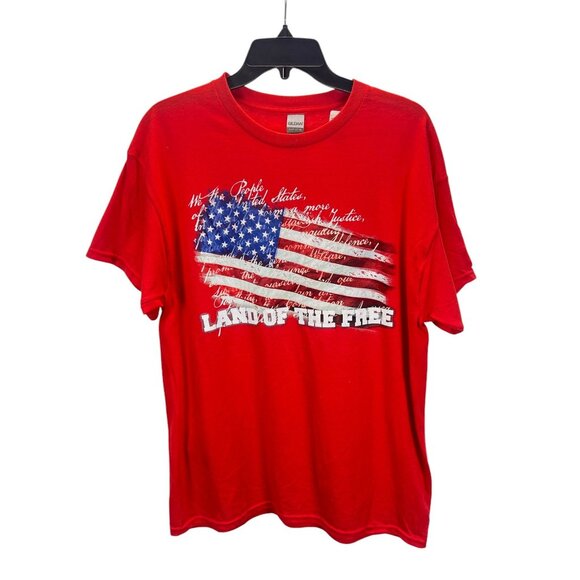 Gildan Patriotic Red T-Shirt American Flag & "Land Of The Free" Design Heavy Cot - Picture 1 of 5